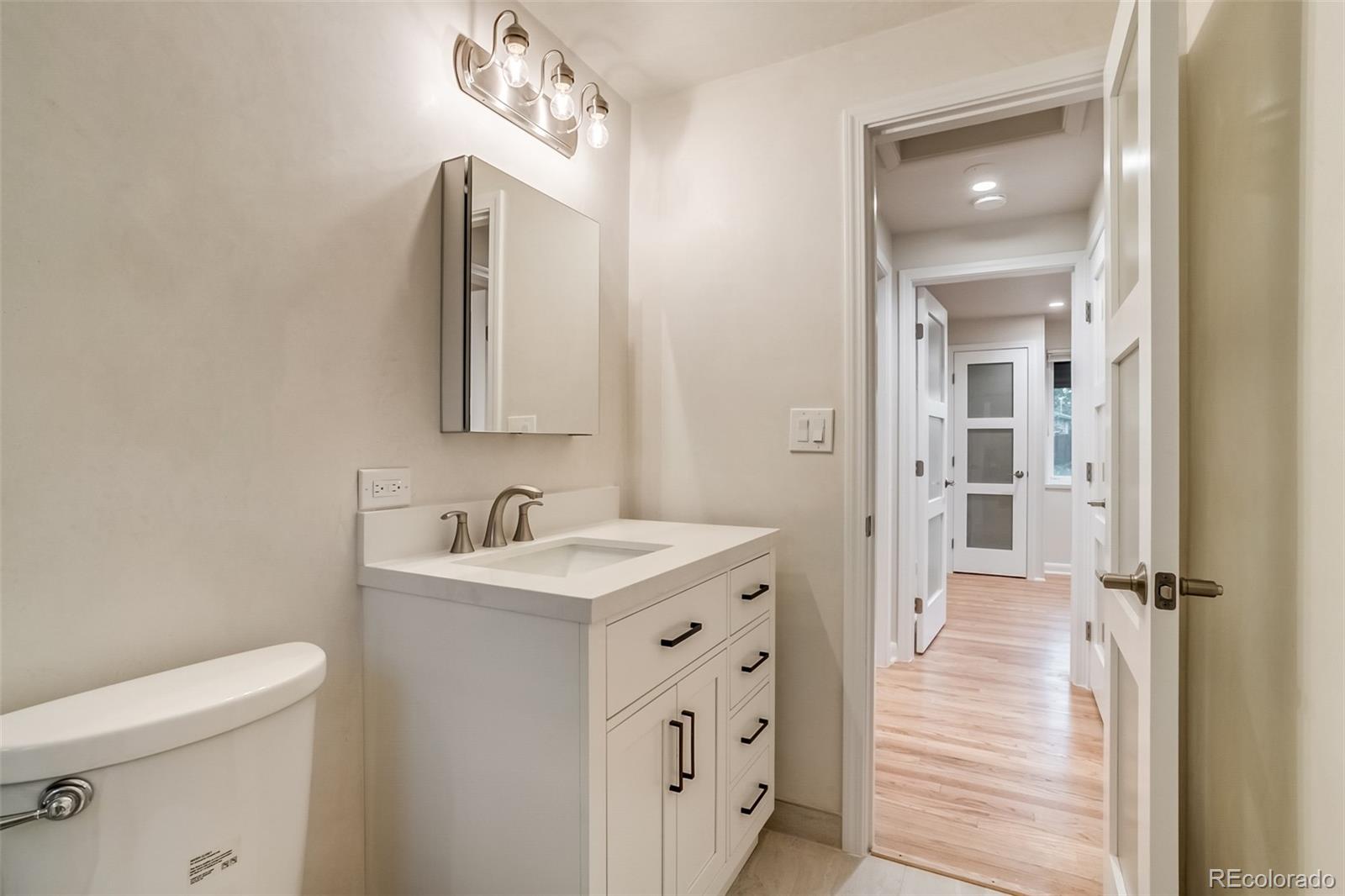 MLS Image #14 for 488 s leyden street,denver, Colorado