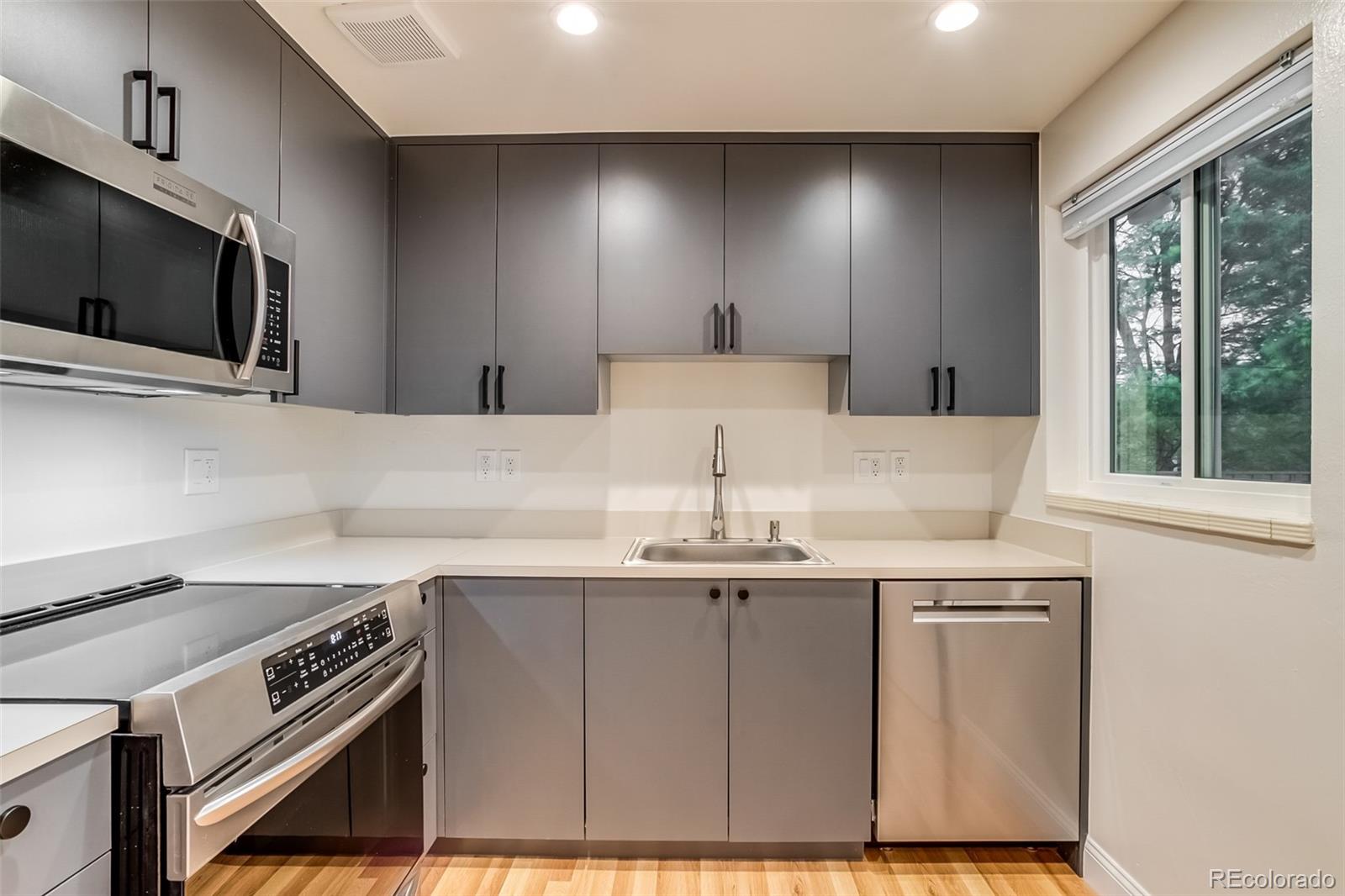 MLS Image #22 for 488 s leyden street,denver, Colorado