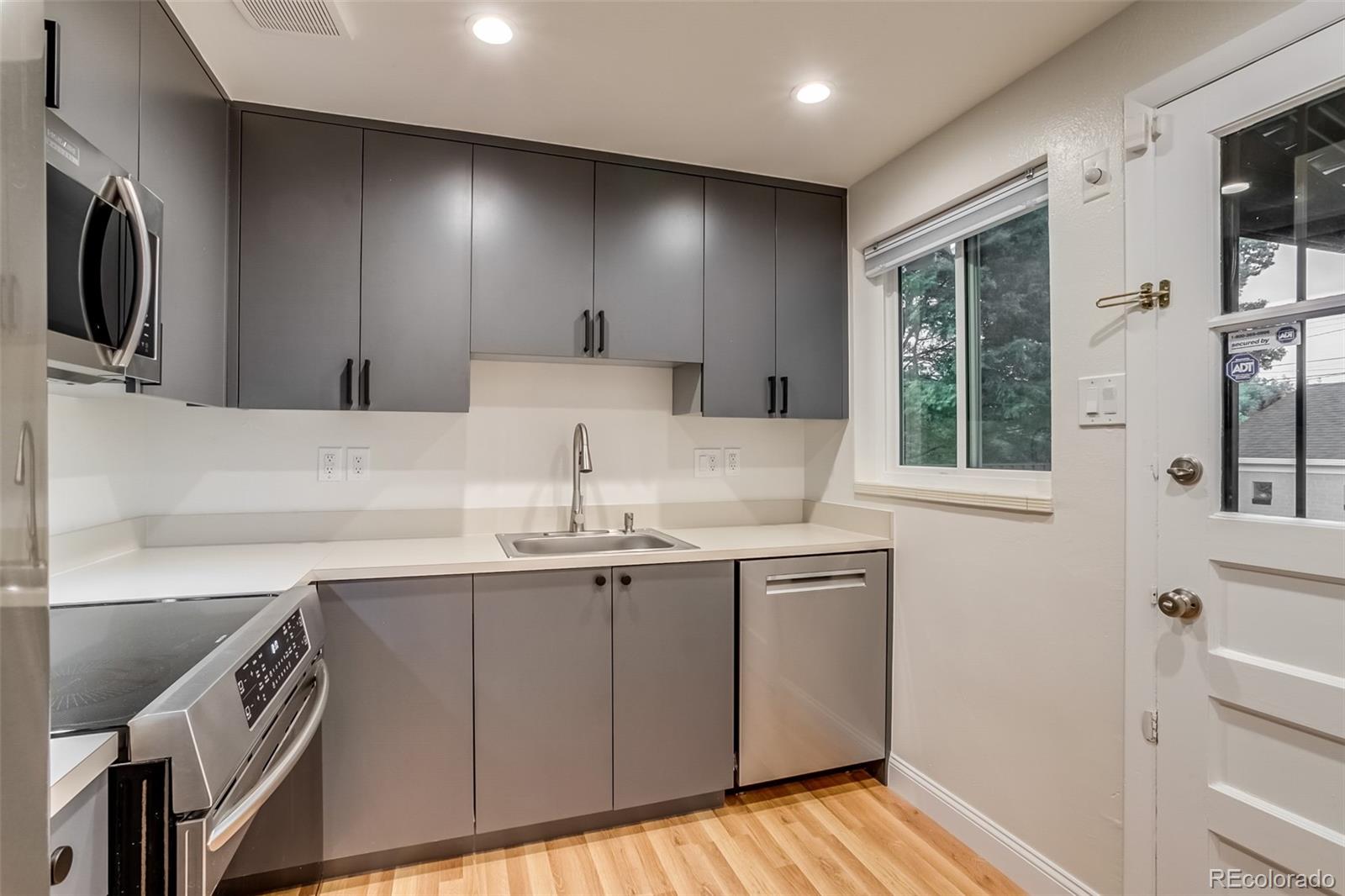 MLS Image #23 for 488 s leyden street,denver, Colorado