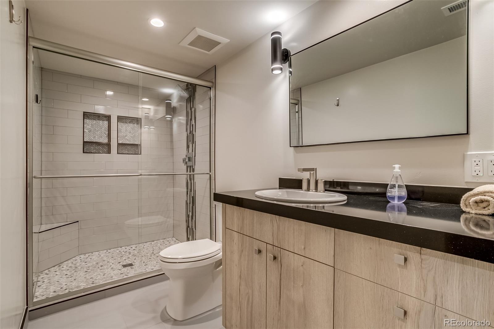 MLS Image #29 for 488 s leyden street,denver, Colorado