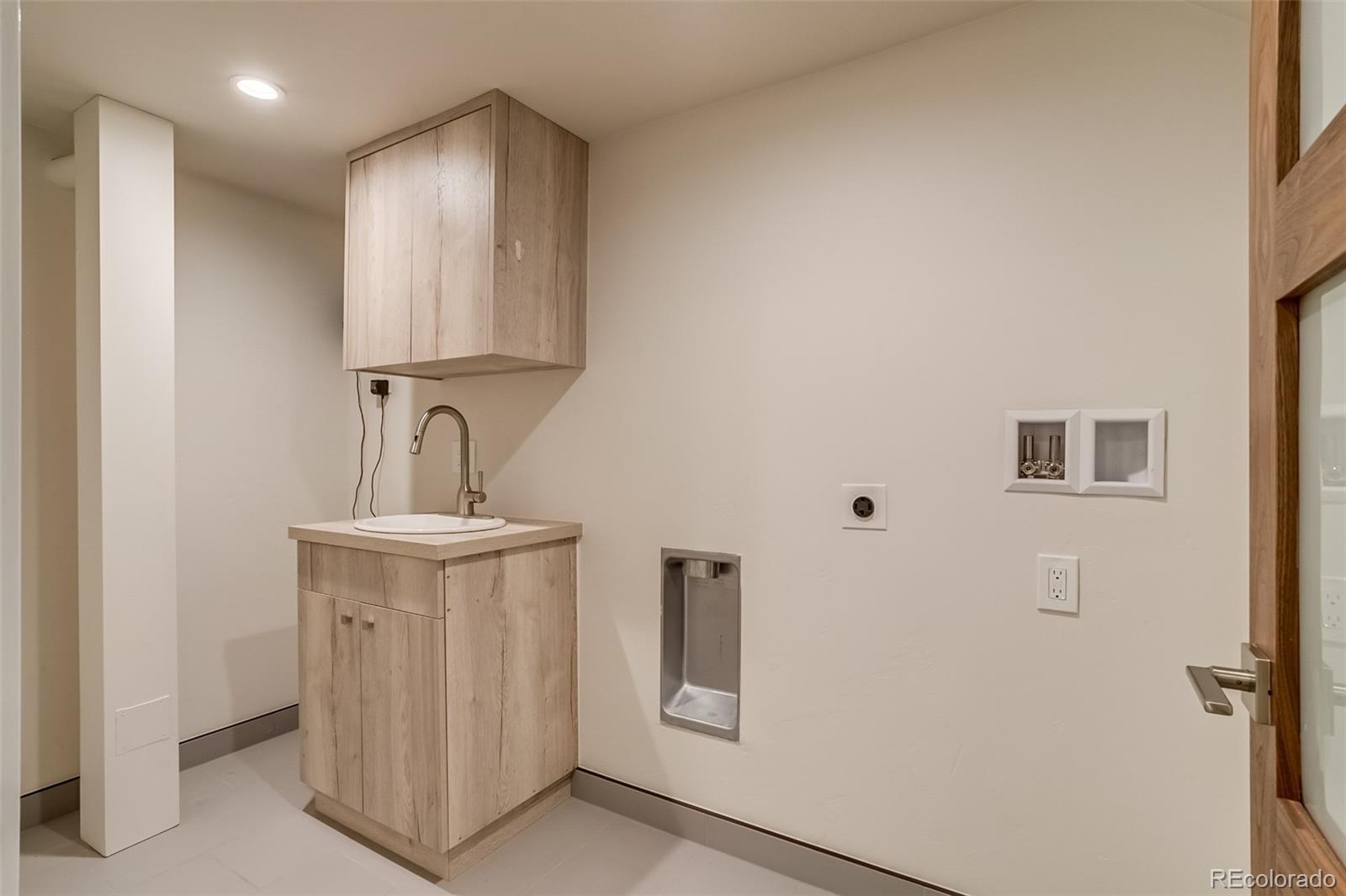 MLS Image #35 for 488 s leyden street,denver, Colorado