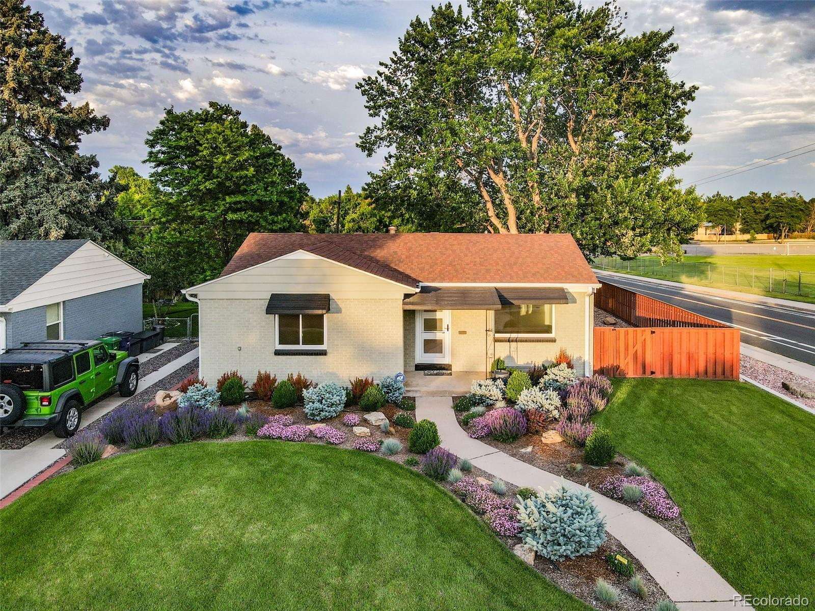 MLS Image #42 for 488 s leyden street,denver, Colorado