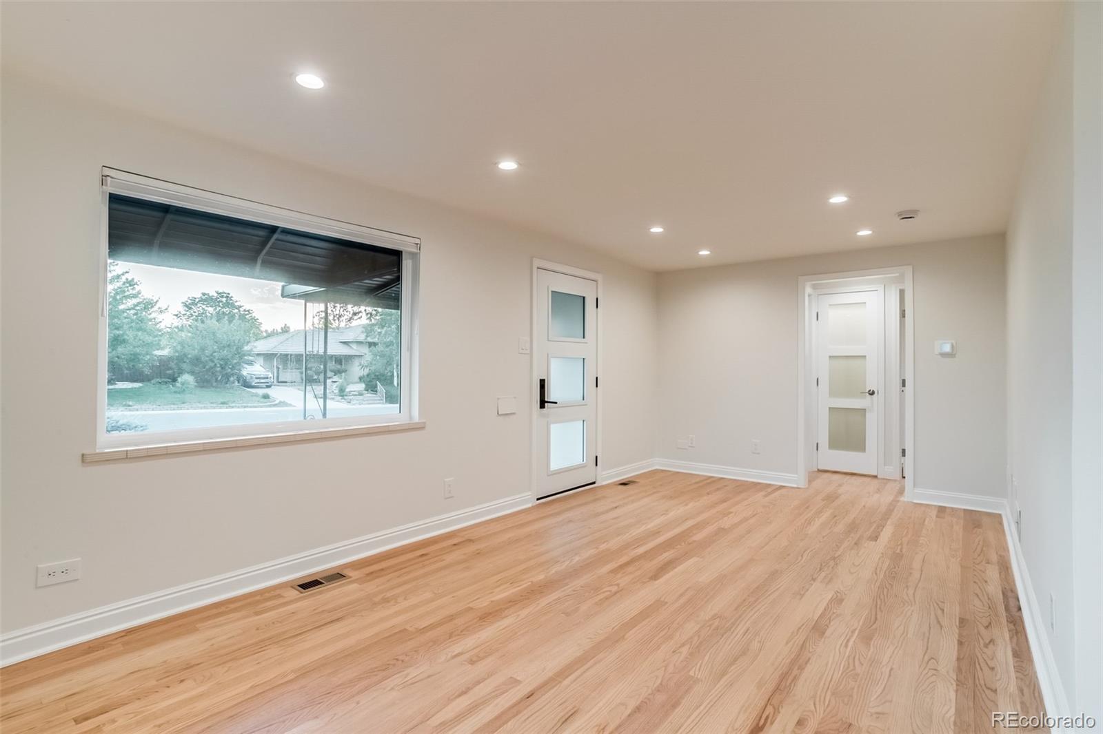 MLS Image #5 for 488 s leyden street,denver, Colorado