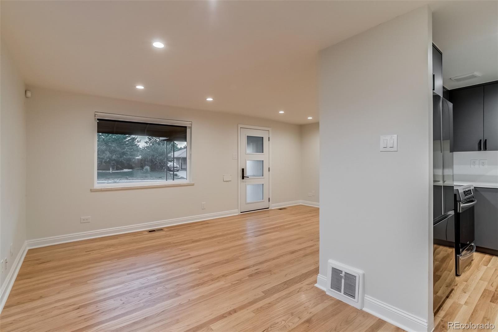 MLS Image #9 for 488 s leyden street,denver, Colorado