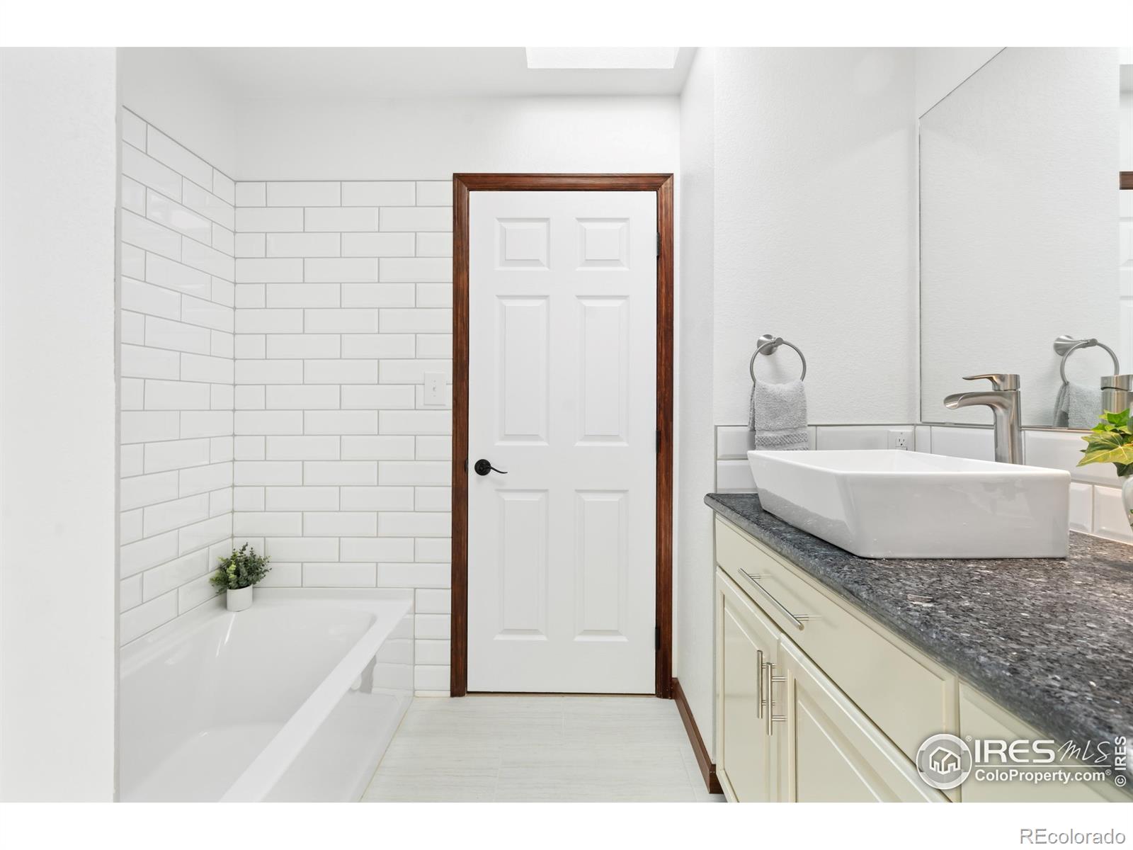 MLS Image #14 for 1001  43rd avenue,greeley, Colorado