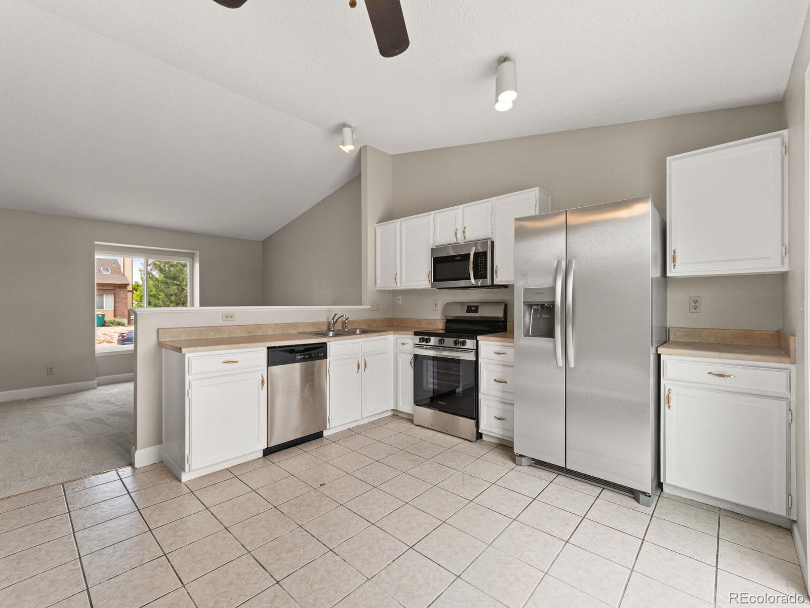 MLS Image #8 for 2764 s sedalia street,aurora, Colorado