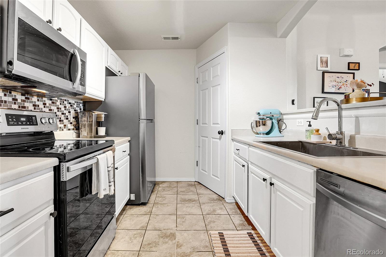 MLS Image #4 for 5255  memphis street,denver, Colorado