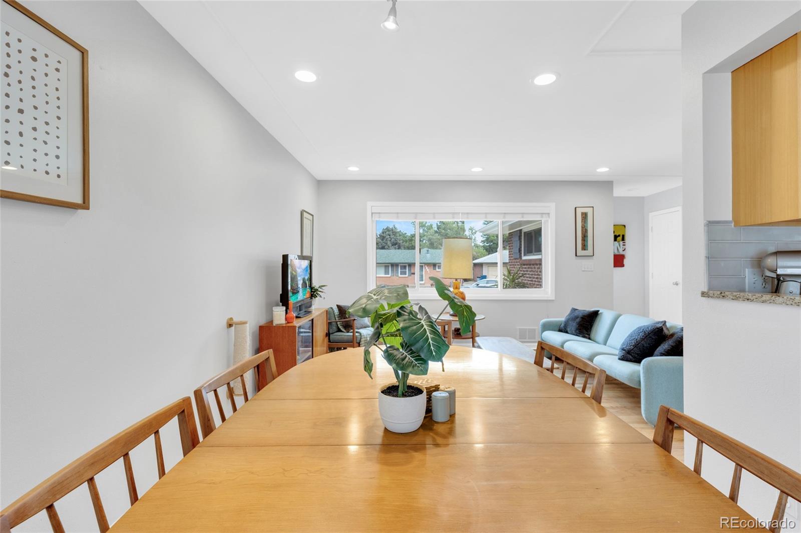 MLS Image #11 for 5610 e cornell avenue,denver, Colorado