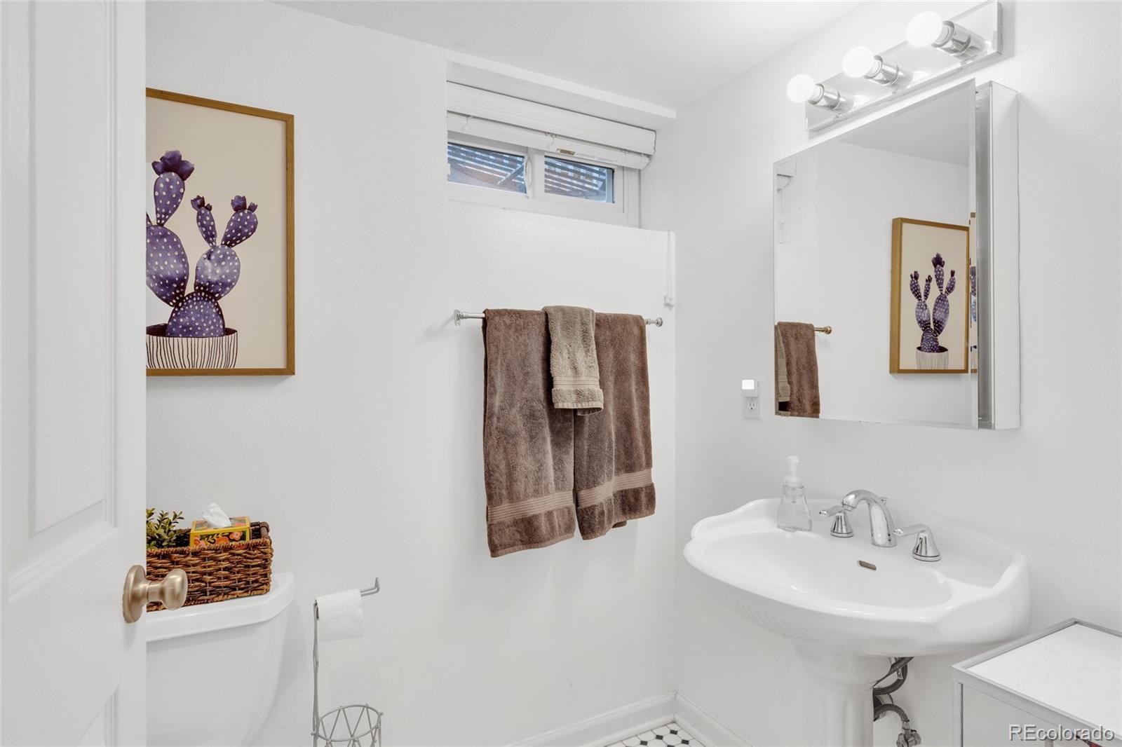 MLS Image #33 for 5610 e cornell avenue,denver, Colorado