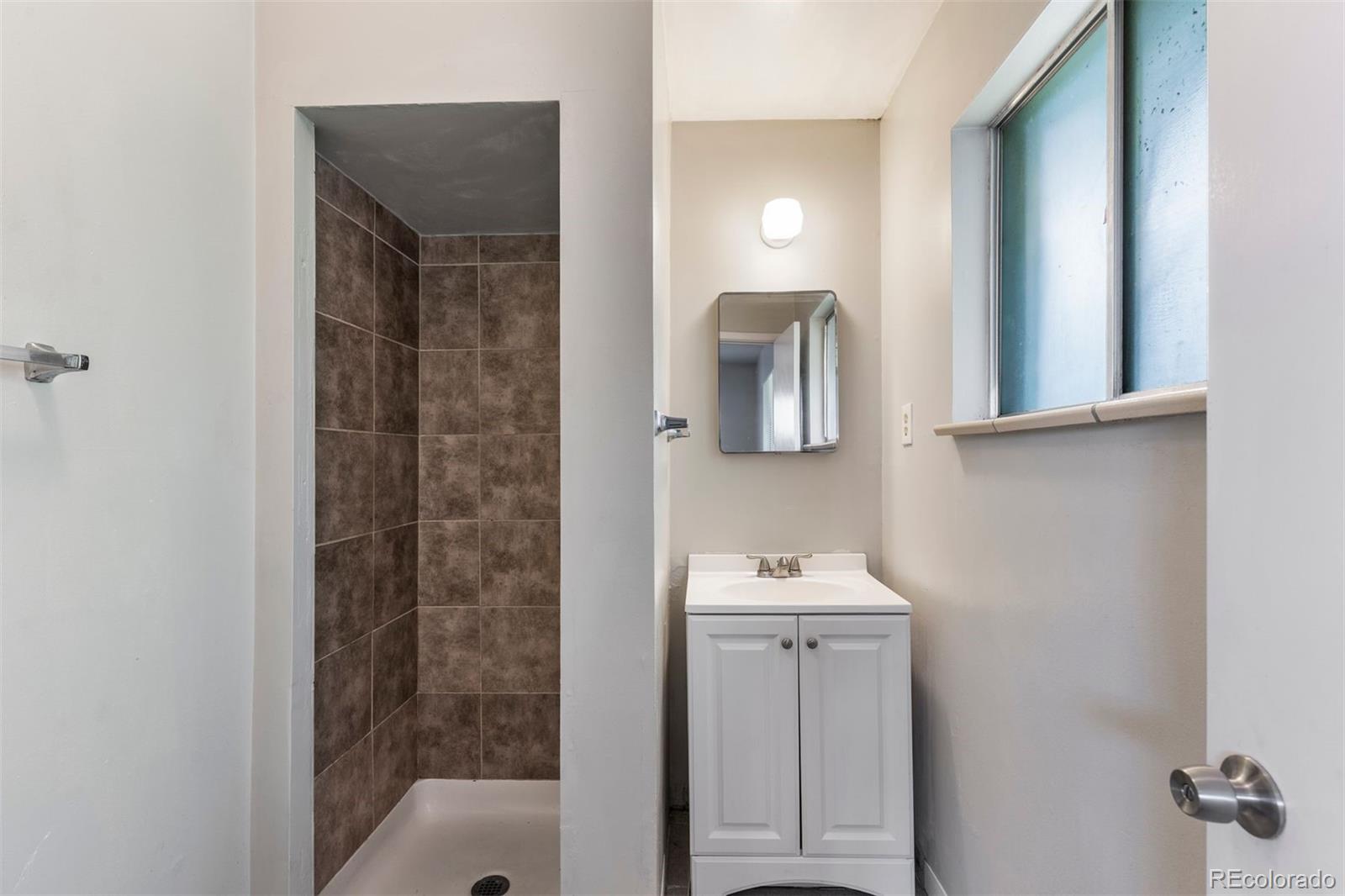 MLS Image #18 for 489  toledo street,aurora, Colorado