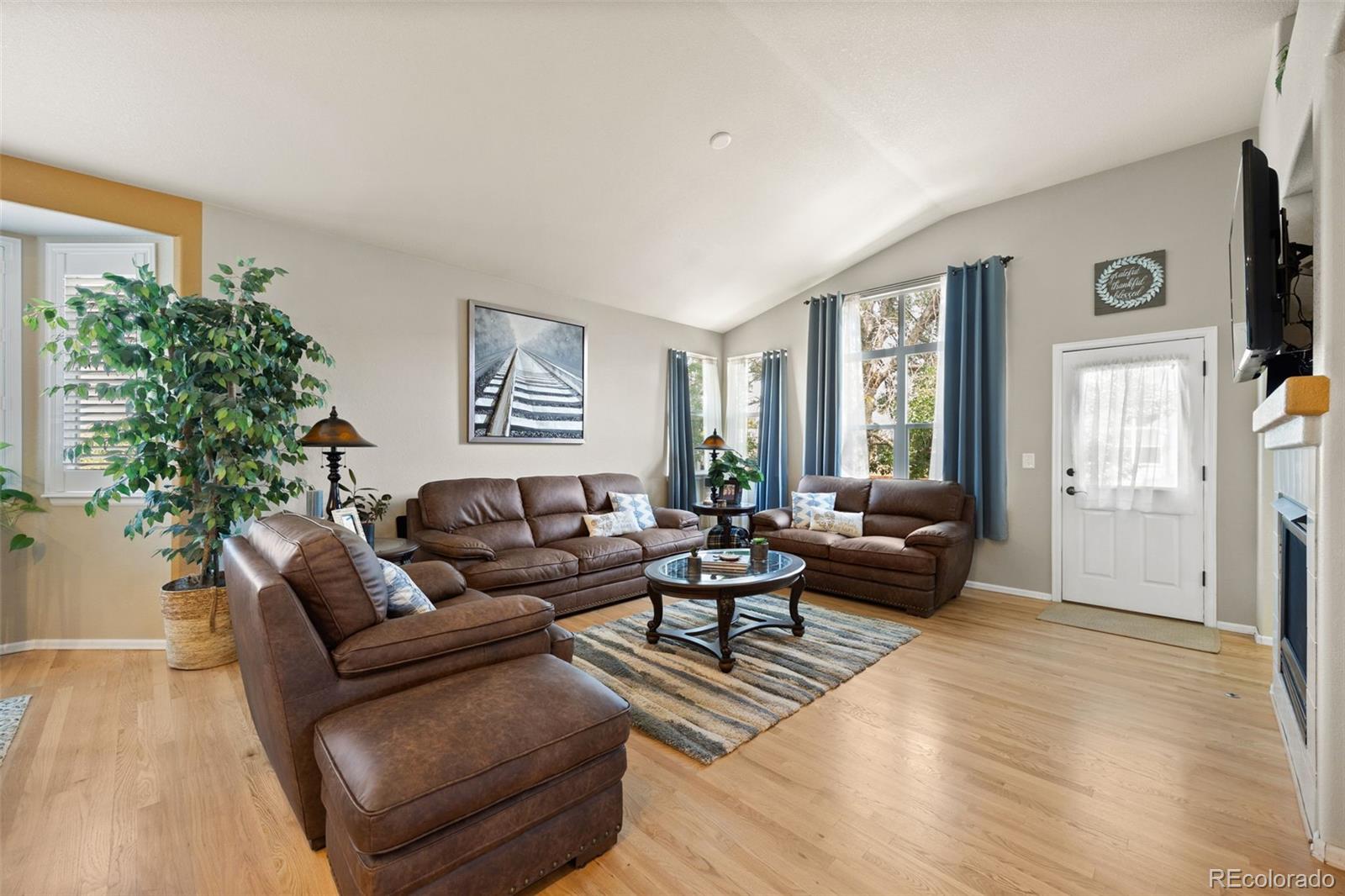 MLS Image #10 for 11092  newark street,commerce city, Colorado