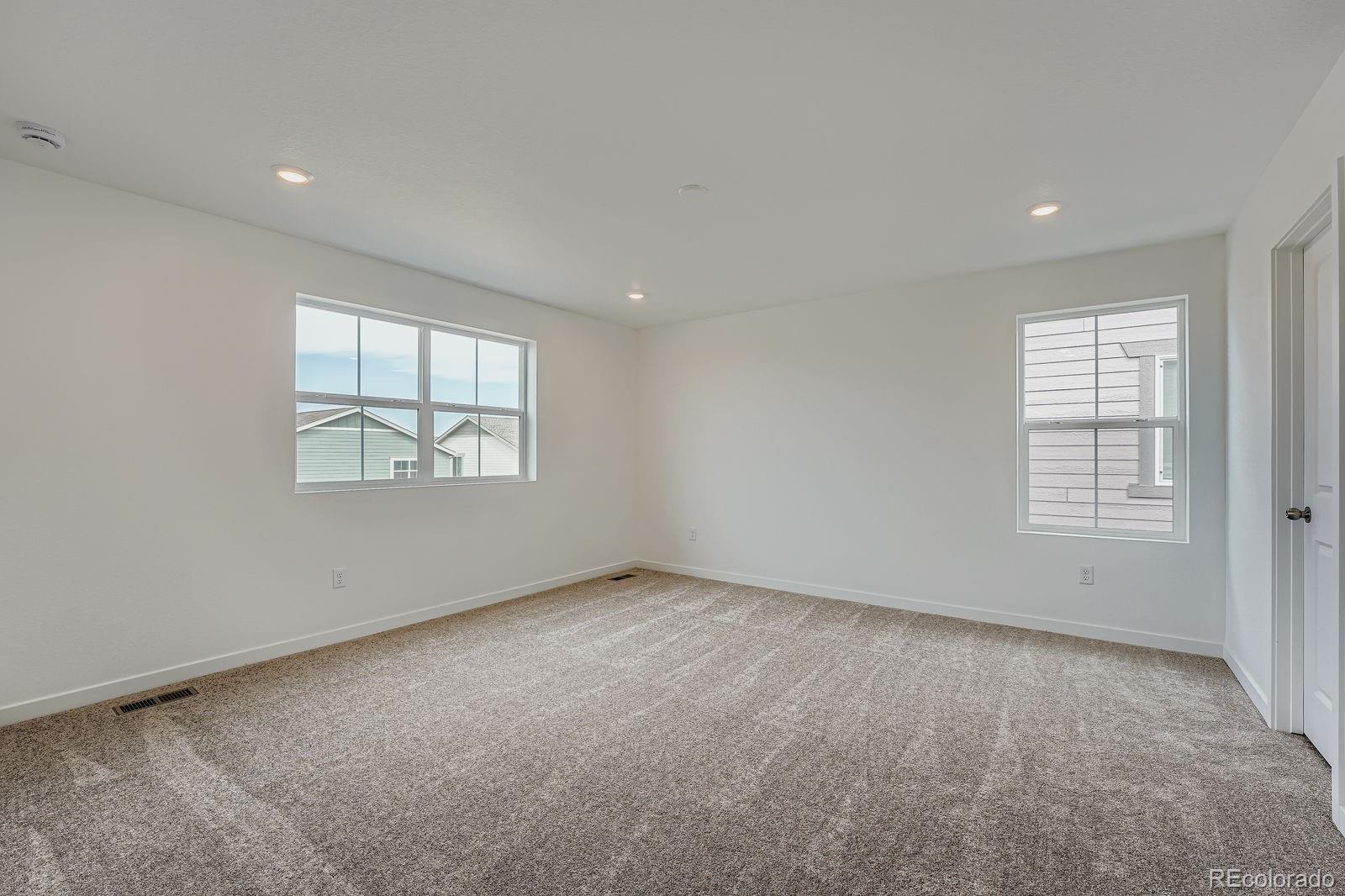 MLS Image #6 for 687 n deer park street,watkins, Colorado