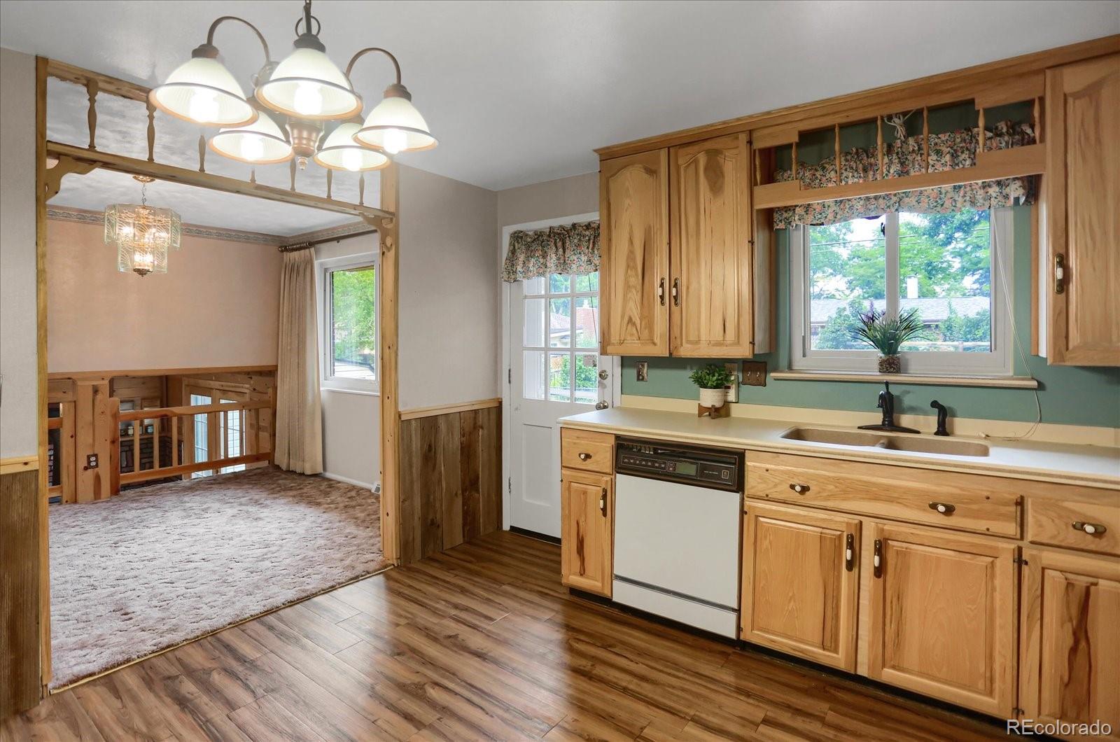 MLS Image #10 for 1299 s drexel way,lakewood, Colorado