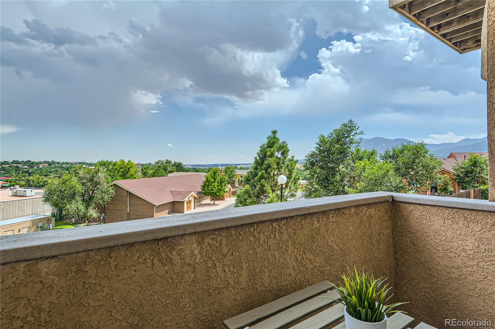 MLS Image #4 for 1447  madison ridge heights,colorado springs, Colorado