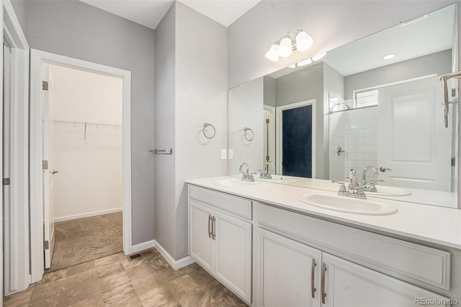 MLS Image #11 for 26987 e maple avenue,aurora, Colorado
