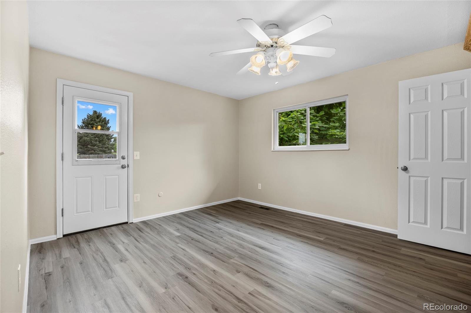MLS Image #9 for 8537 w floyd avenue,lakewood, Colorado