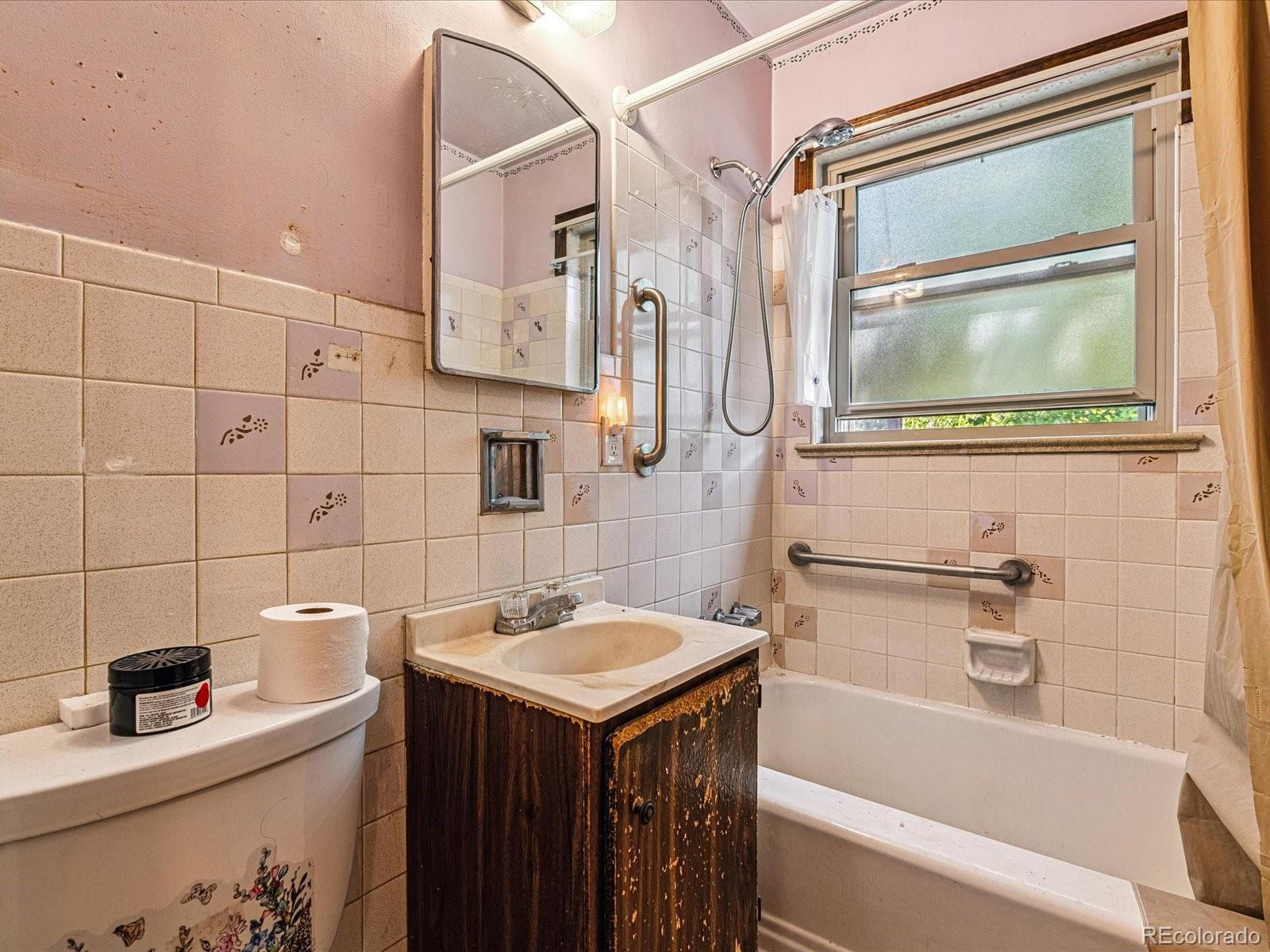 MLS Image #12 for 1012  lansing street,aurora, Colorado