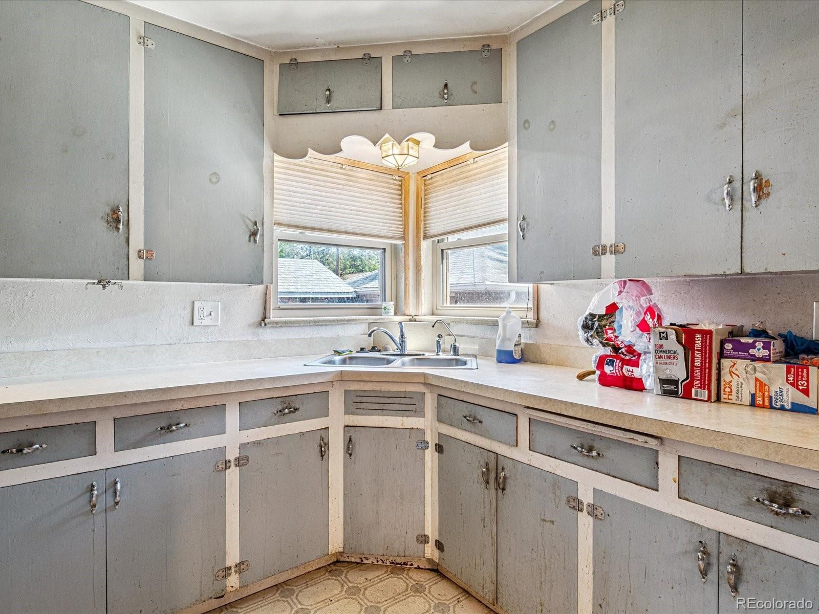 MLS Image #15 for 1012  lansing street,aurora, Colorado