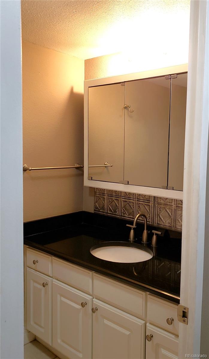 MLS Image #20 for 1196 n grant street,denver, Colorado