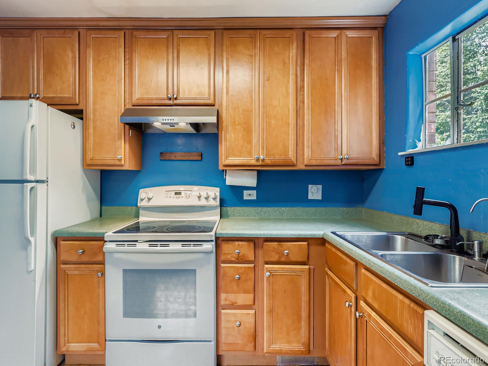 MLS Image #12 for 5638 e 16th avenue,denver, Colorado