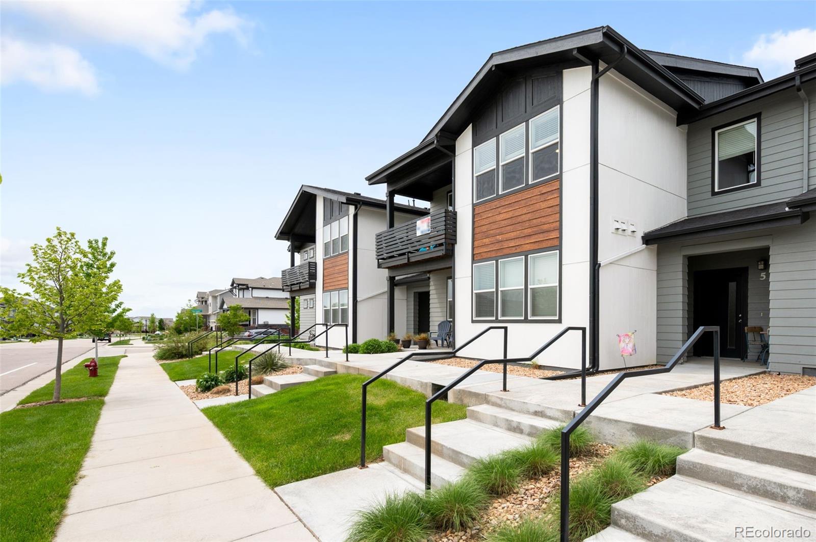 MLS Image #4 for 2080  autumn moon drive,windsor, Colorado