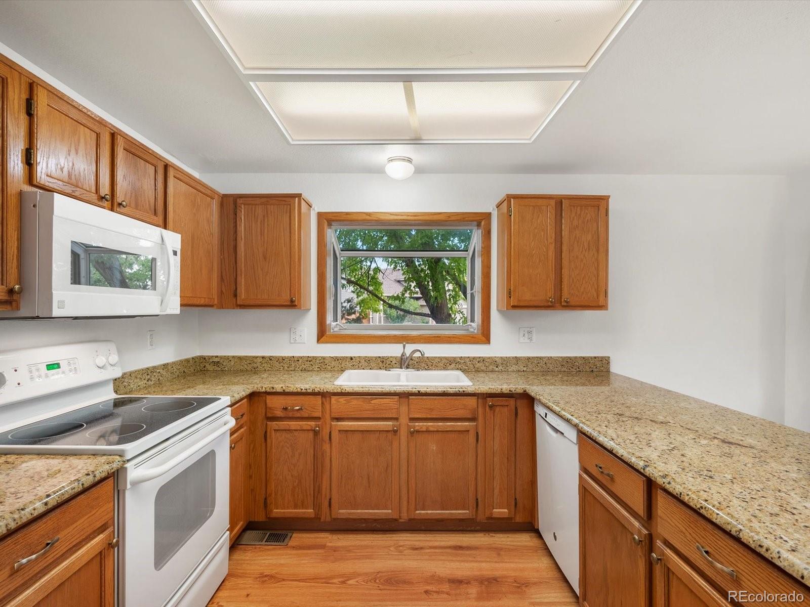 MLS Image #7 for 13169  umatilla court,denver, Colorado