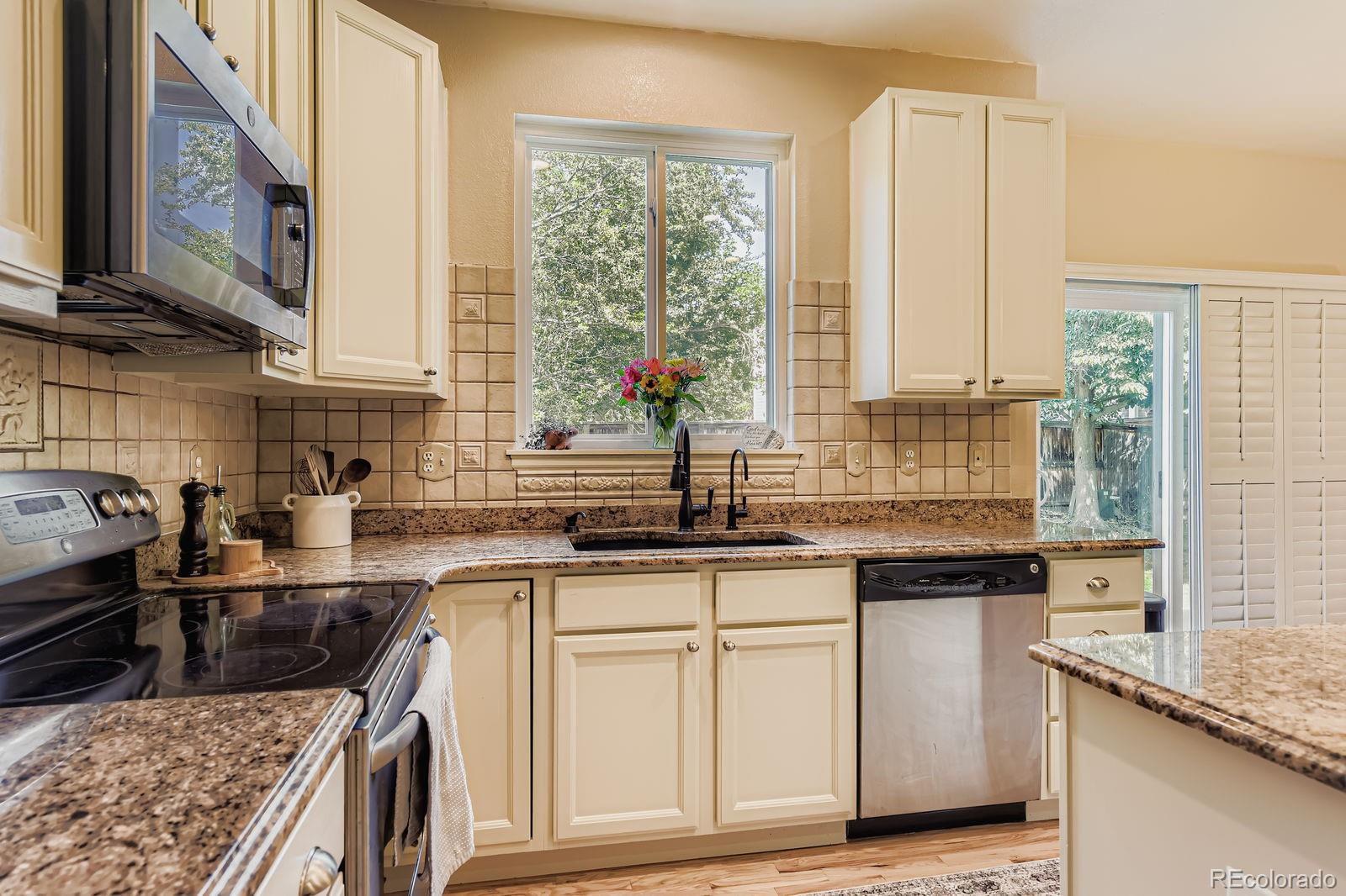 MLS Image #3 for 1807  spring water lane,highlands ranch, Colorado