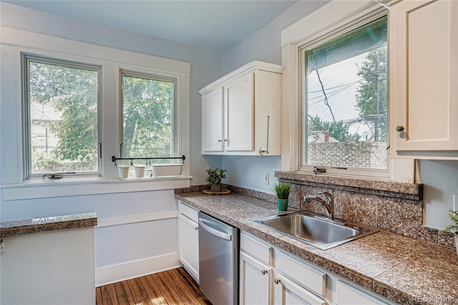 MLS Image #10 for 760 e cedar avenue,denver, Colorado