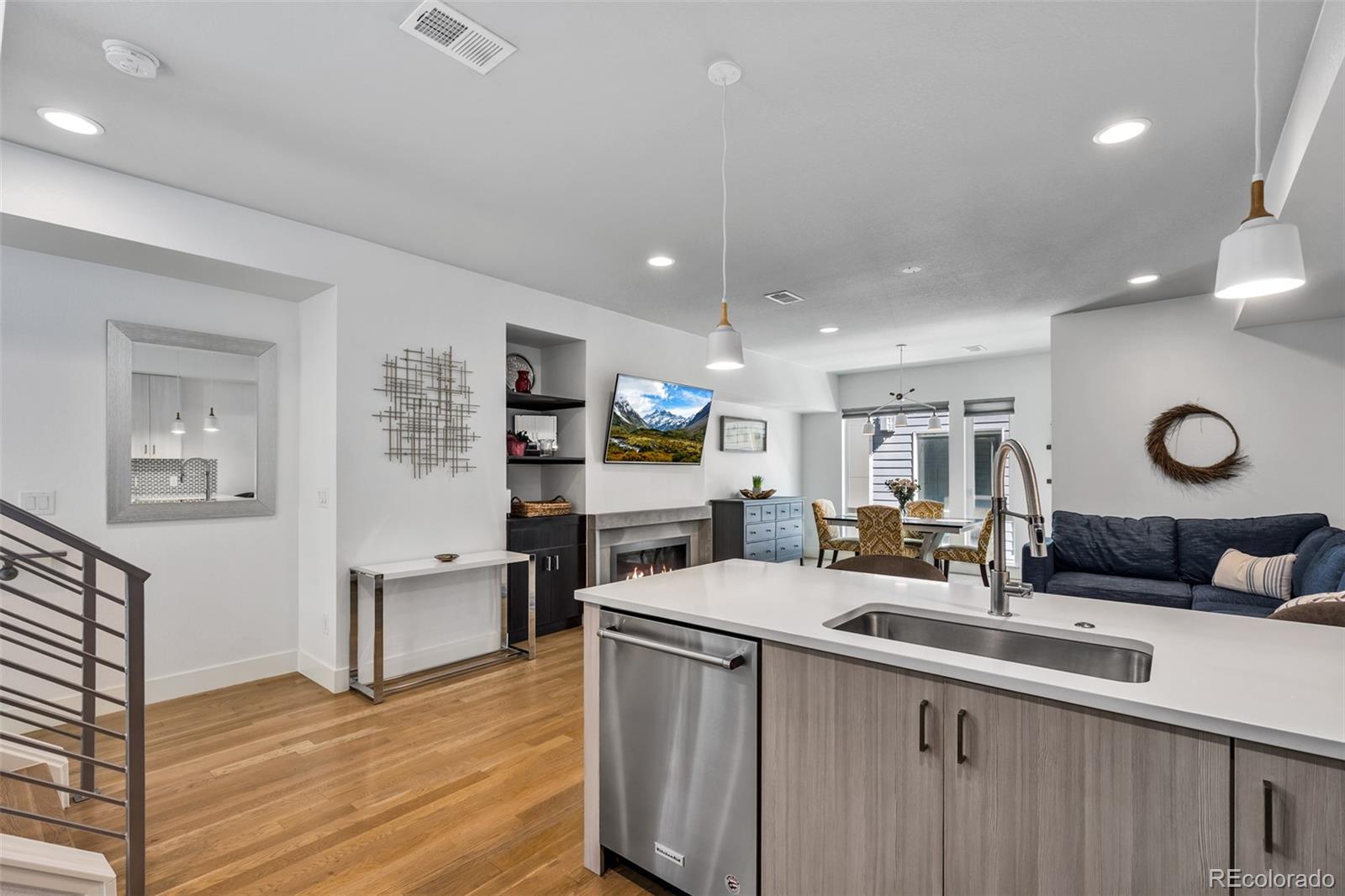 MLS Image #11 for 1931  hooker street ,denver, Colorado