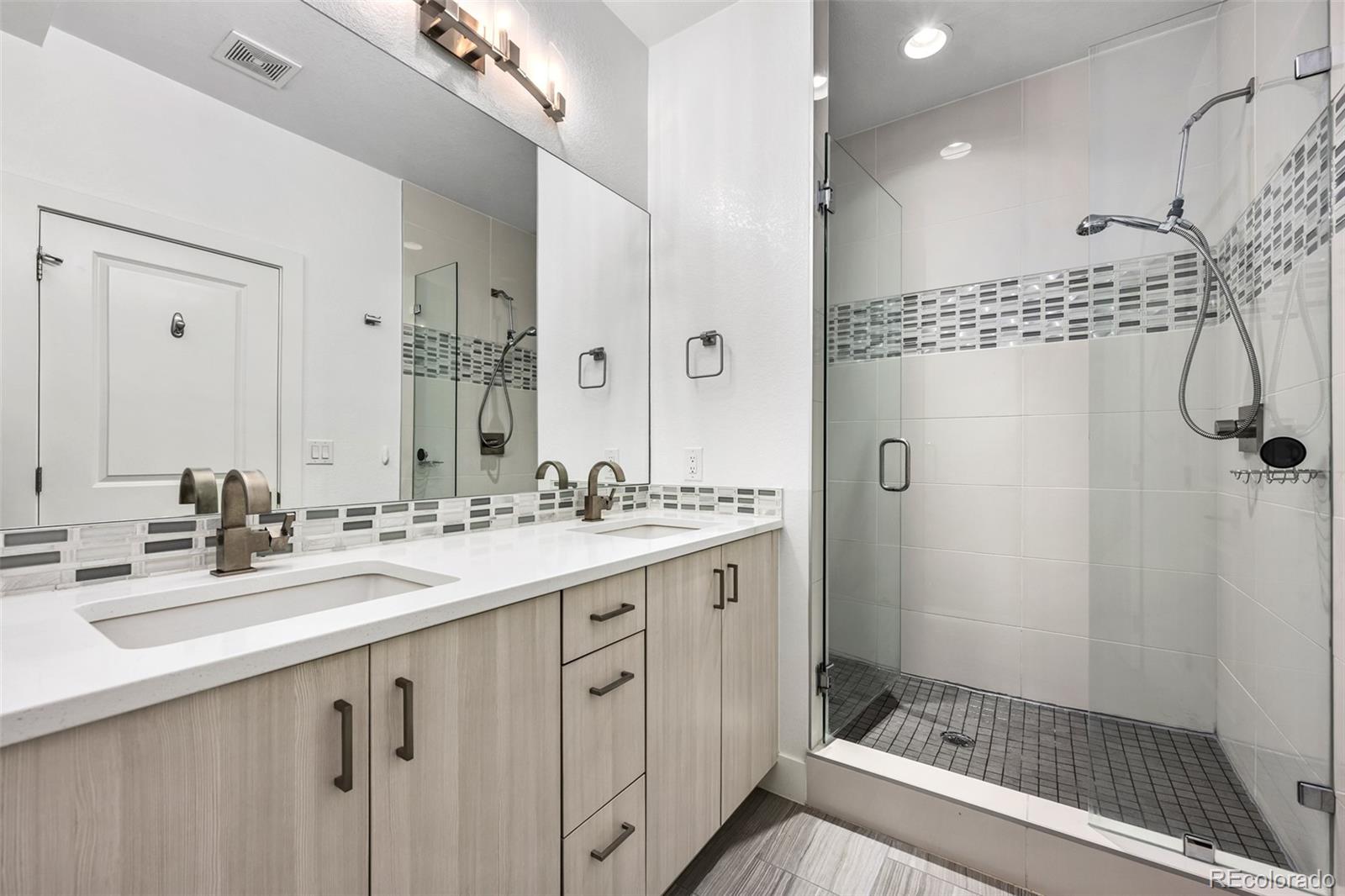 MLS Image #21 for 1931  hooker street ,denver, Colorado