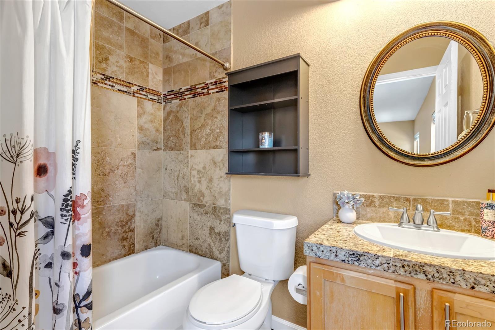 MLS Image #17 for 7951 s kittredge way,englewood, Colorado