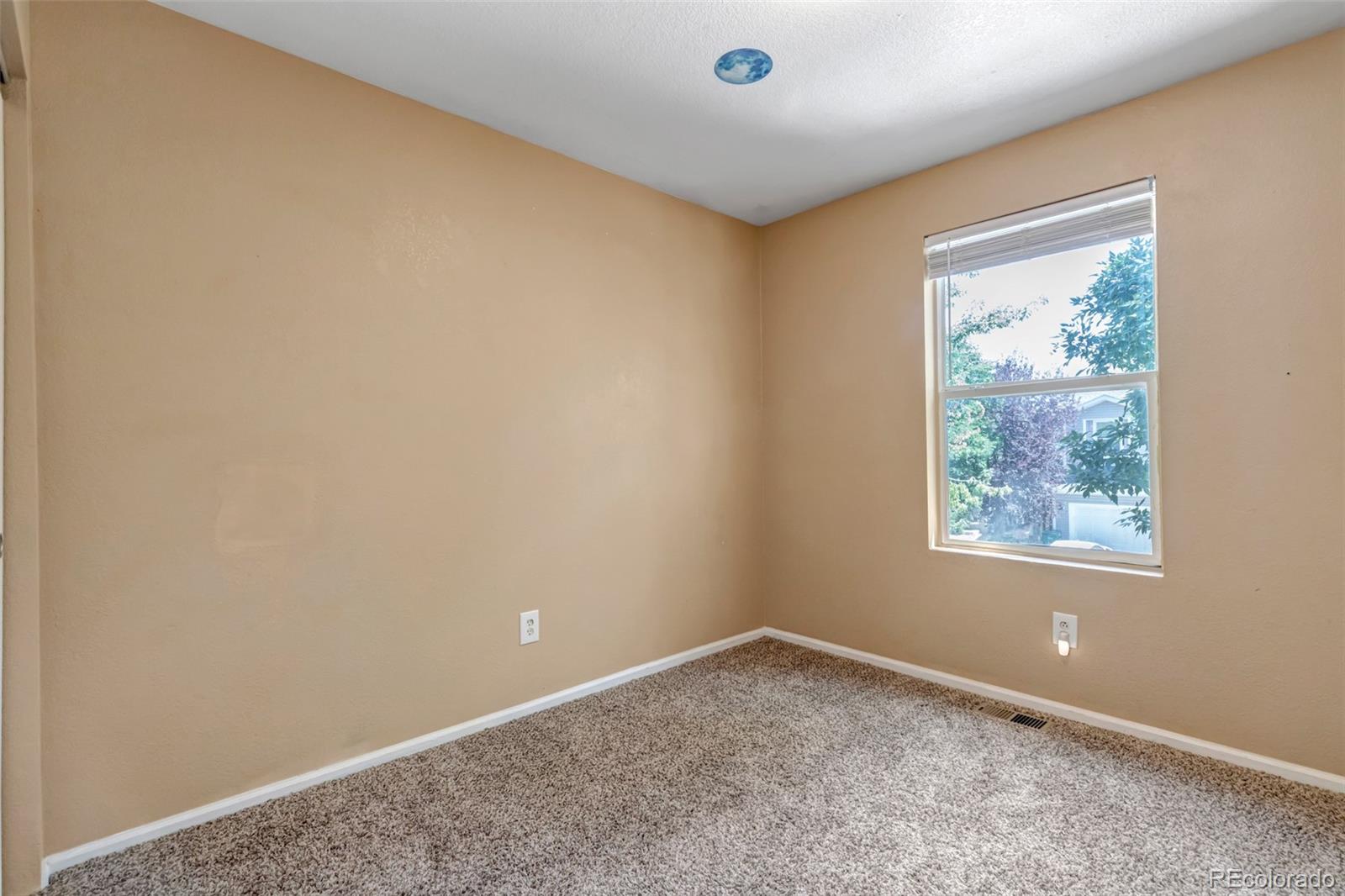 MLS Image #18 for 7951 s kittredge way,englewood, Colorado