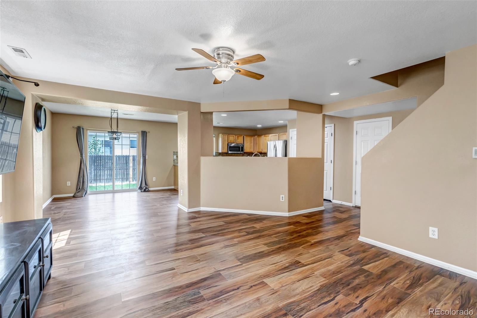 MLS Image #4 for 7951 s kittredge way,englewood, Colorado