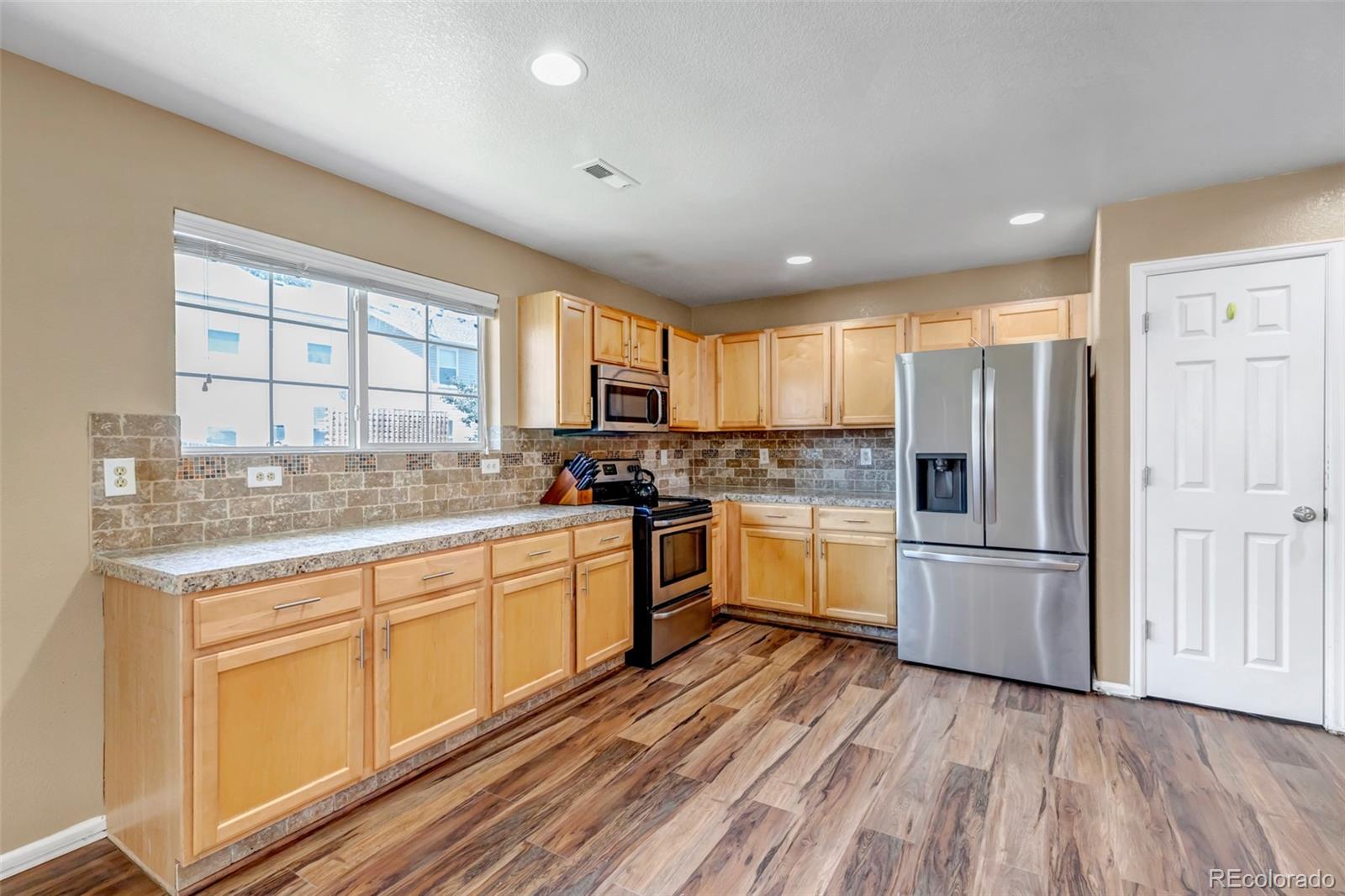 MLS Image #7 for 7951 s kittredge way,englewood, Colorado