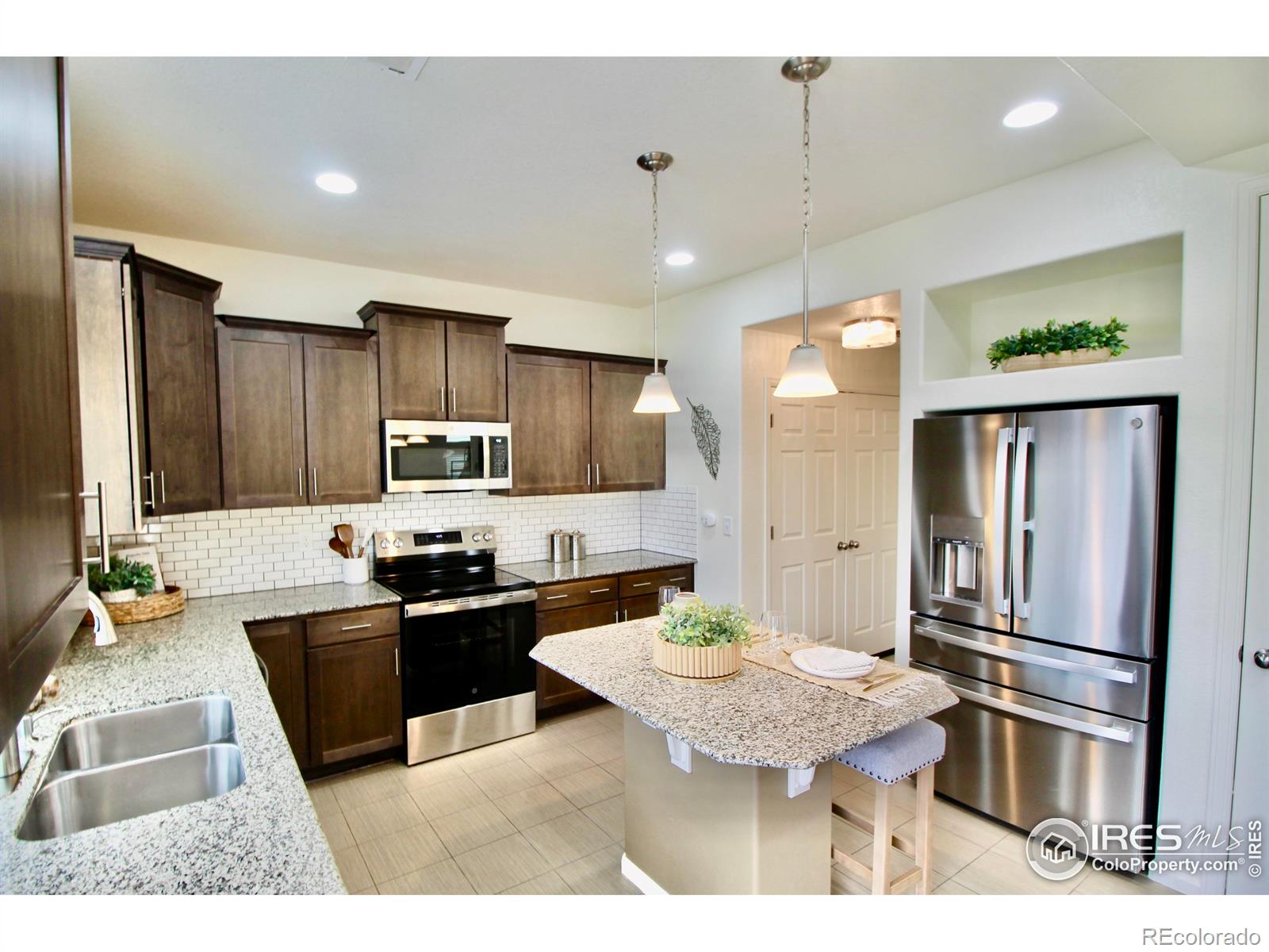 MLS Image #12 for 3409  yellowwood lane,johnstown, Colorado
