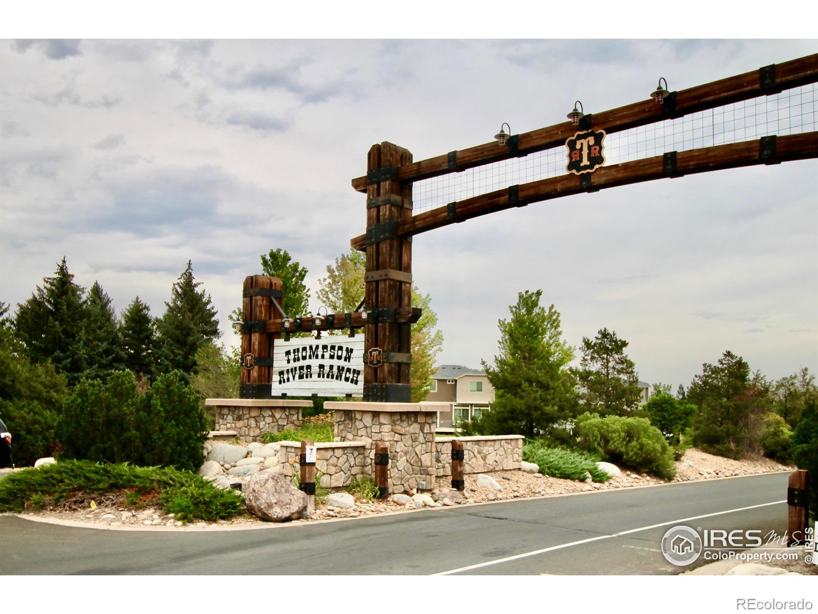 MLS Image #3 for 3409  yellowwood lane,johnstown, Colorado