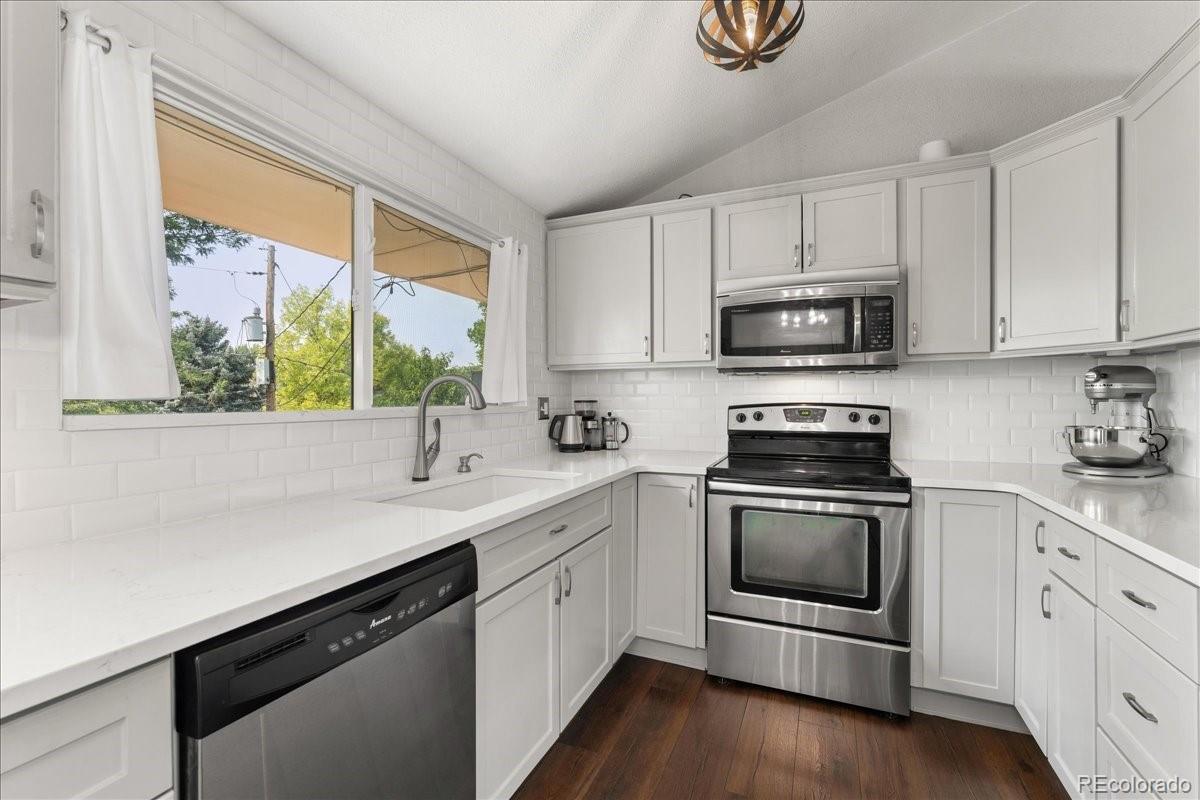 MLS Image #5 for 6738 w 79th circle,arvada, Colorado