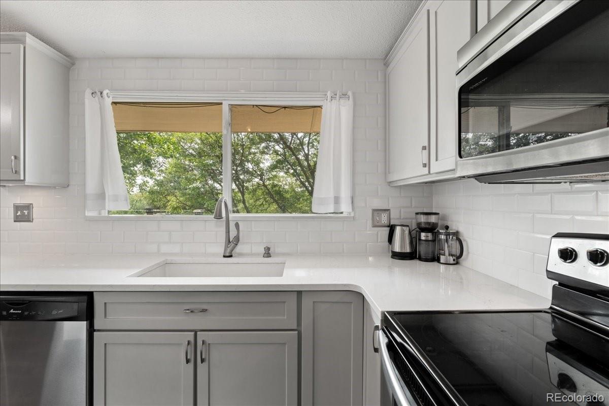 MLS Image #6 for 6738 w 79th circle,arvada, Colorado