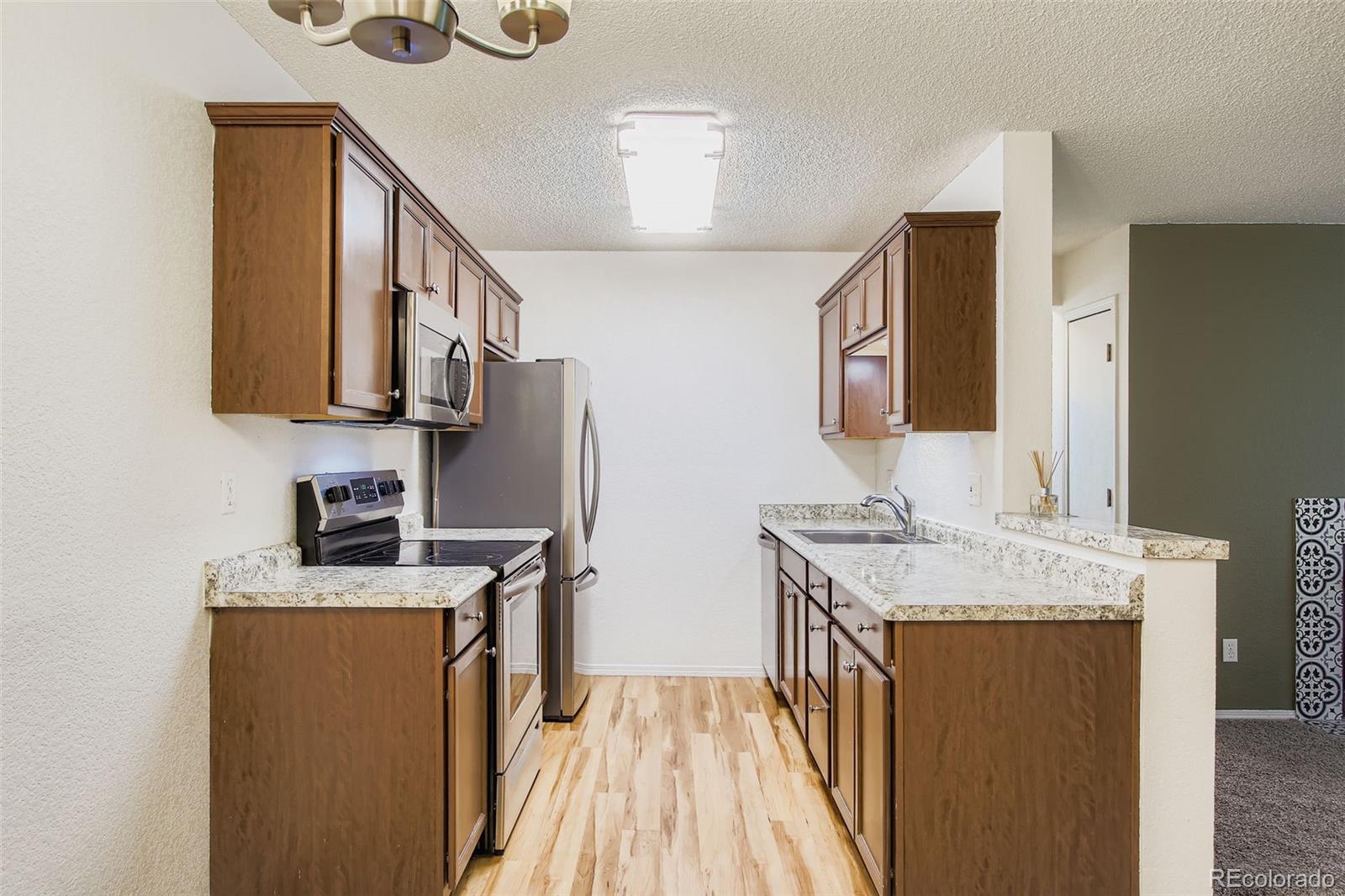 MLS Image #9 for 10253 w 80th drive c,arvada, Colorado