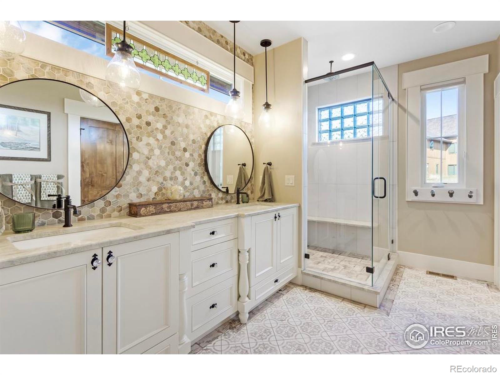 MLS Image #19 for 905  elk trail court,estes park, Colorado