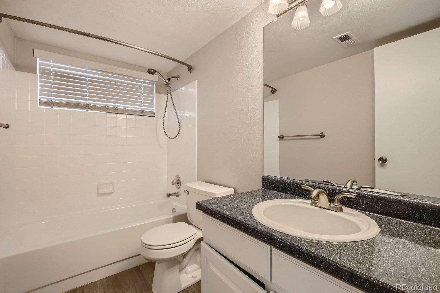 MLS Image #16 for 21303 e 44th avenue,denver, Colorado