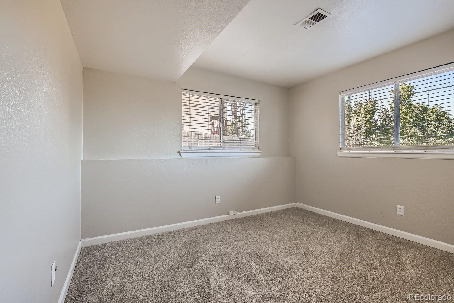 MLS Image #17 for 21303 e 44th avenue,denver, Colorado
