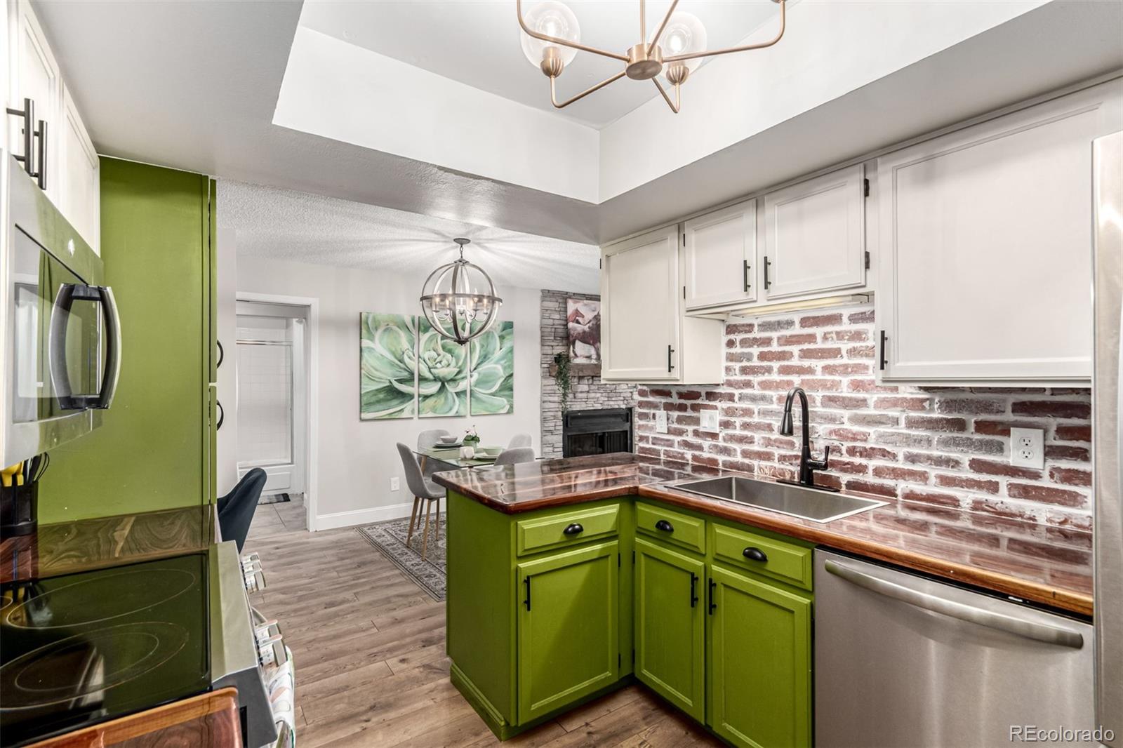 MLS Image #10 for 2312 s troy street,aurora, Colorado