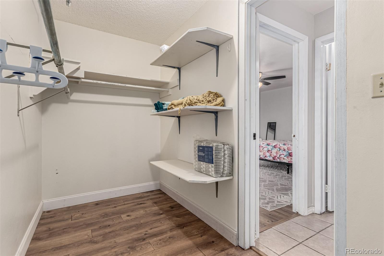 MLS Image #15 for 2312 s troy street,aurora, Colorado