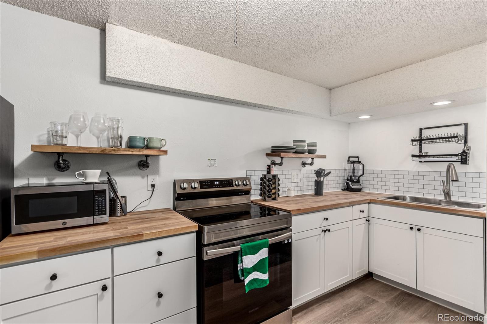 MLS Image #25 for 2312 s troy street,aurora, Colorado