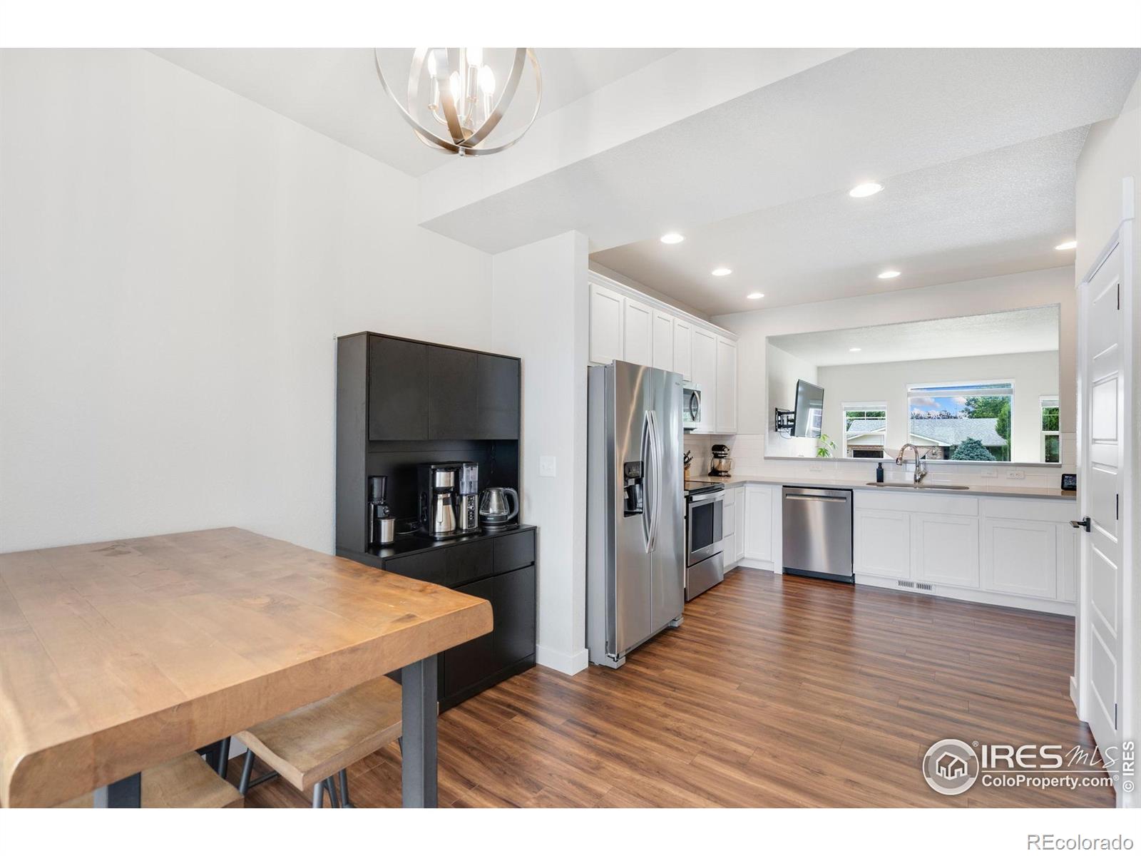 MLS Image #10 for 298 e chestnut street,windsor, Colorado