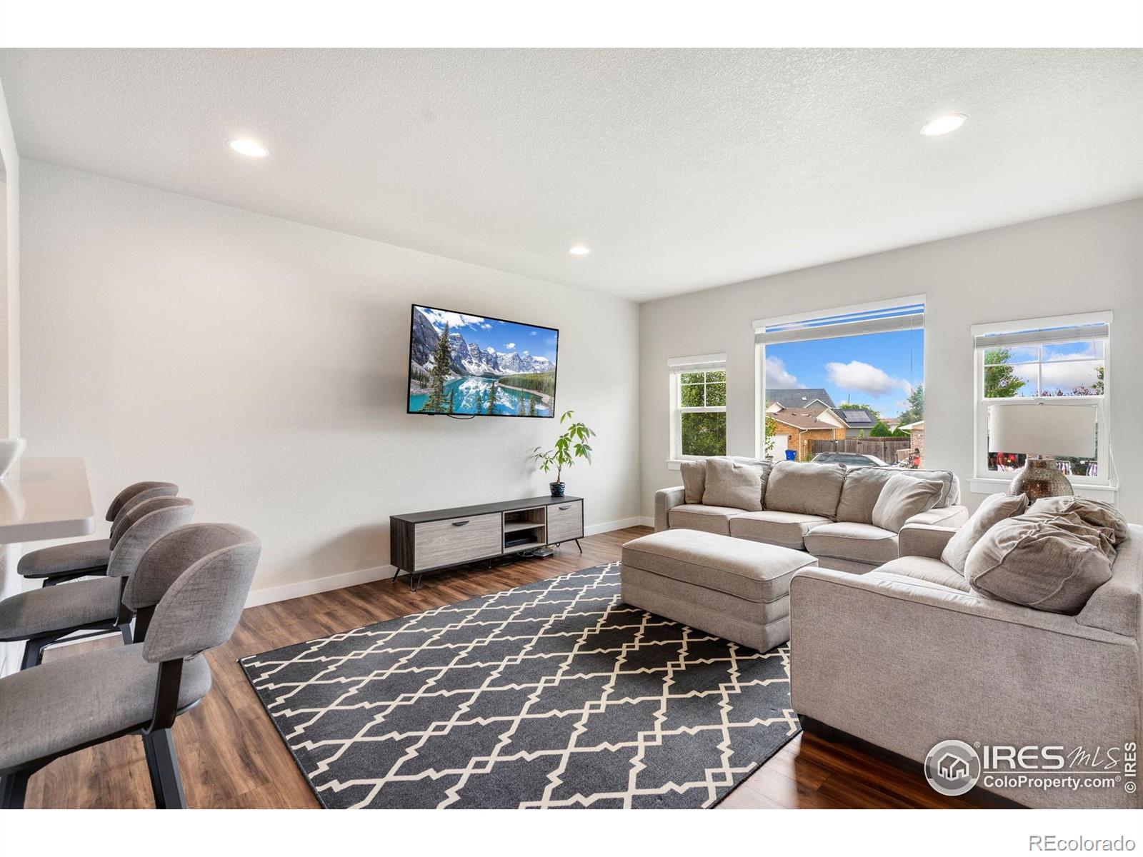 MLS Image #2 for 298 e chestnut street,windsor, Colorado