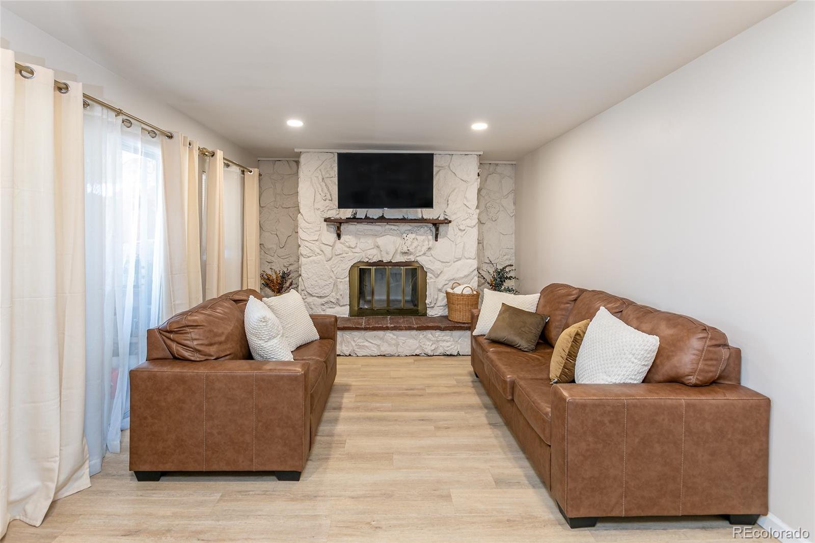 MLS Image #12 for 818 s osage street,denver, Colorado