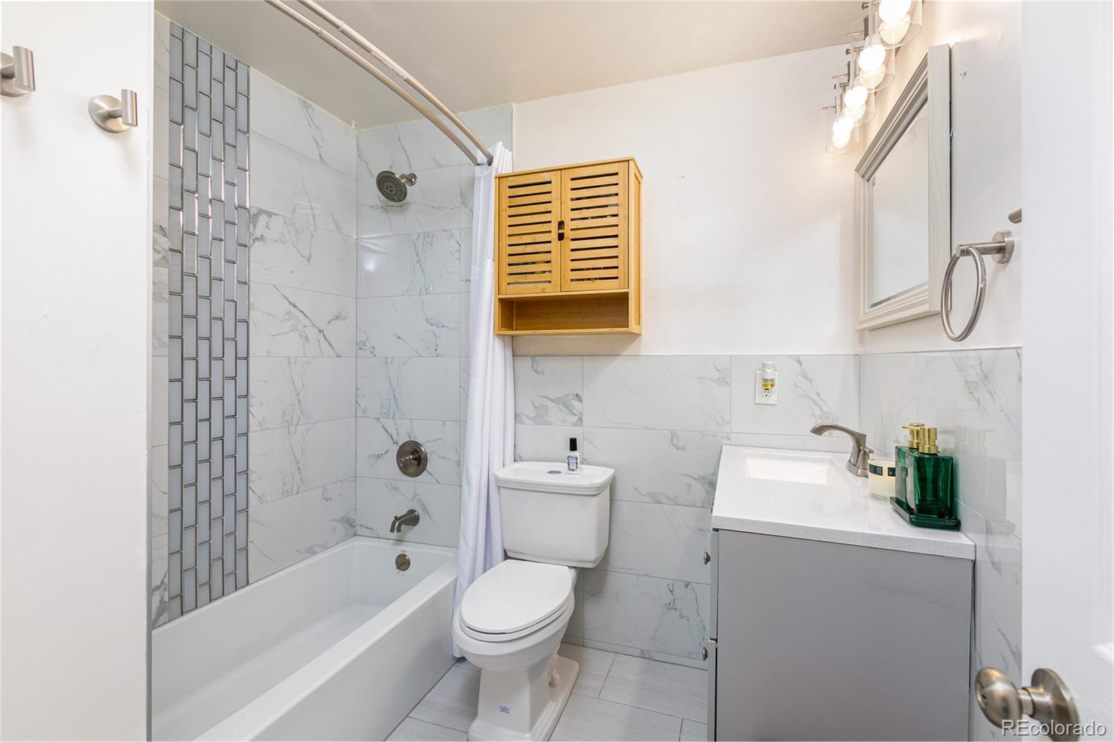 MLS Image #14 for 818 s osage street,denver, Colorado
