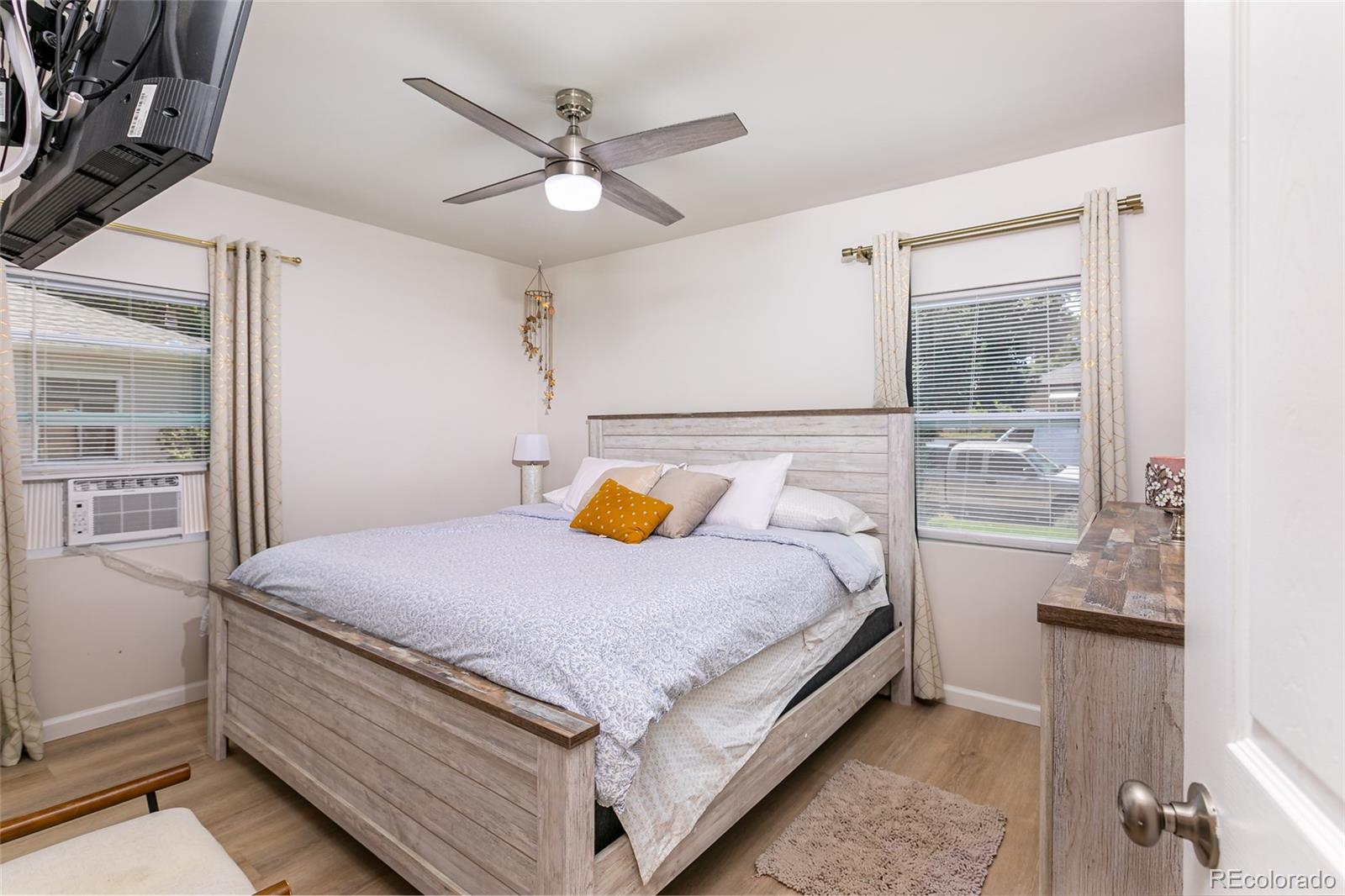 MLS Image #15 for 818 s osage street,denver, Colorado